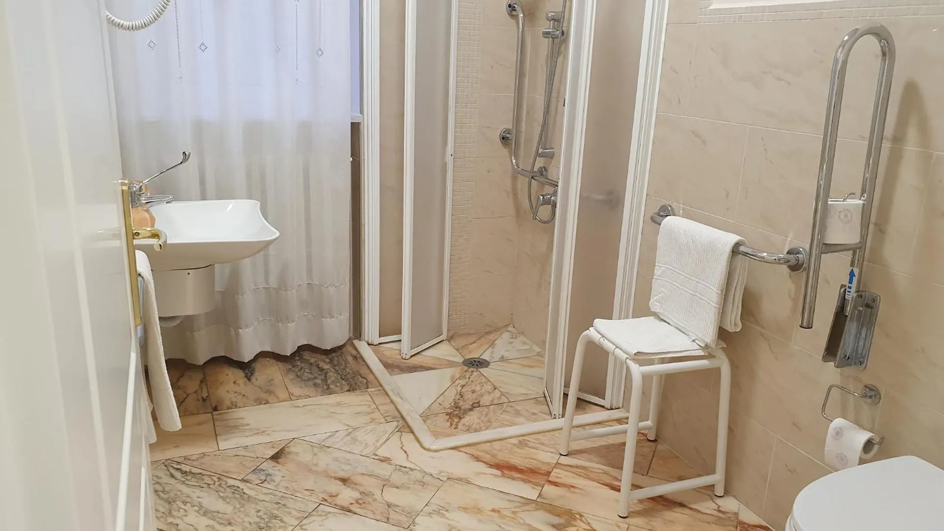 Apartment Villa Il Lauro Pisa